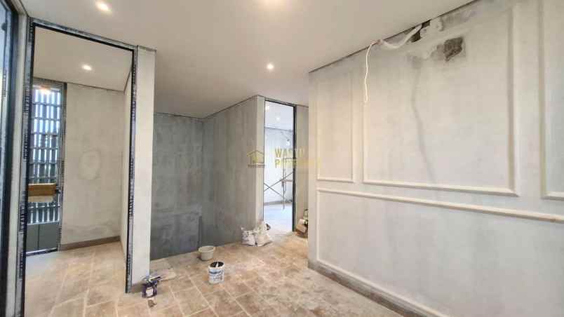 dijual rumah maguwoharjo kec depok kab