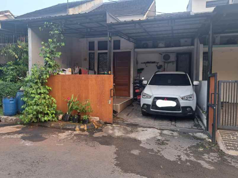 dijual rumah mampang grogol