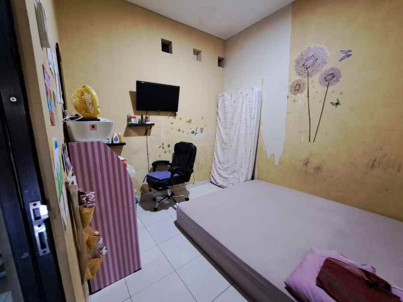 dijual rumah mampang grogol