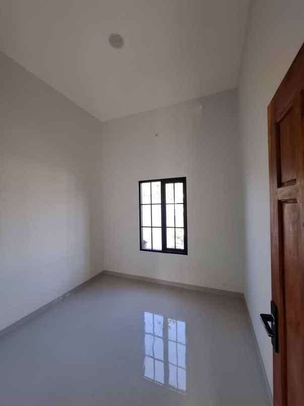 dijual rumah mangunharjo
