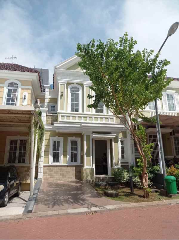 dijual rumah manyaran