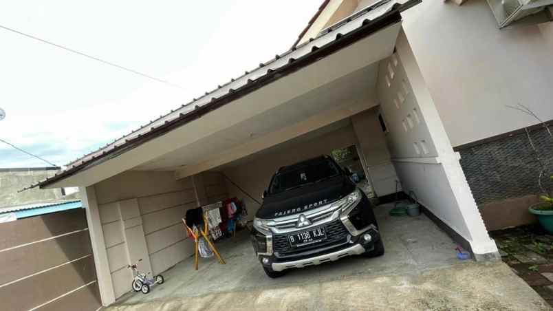 dijual rumah medan satria
