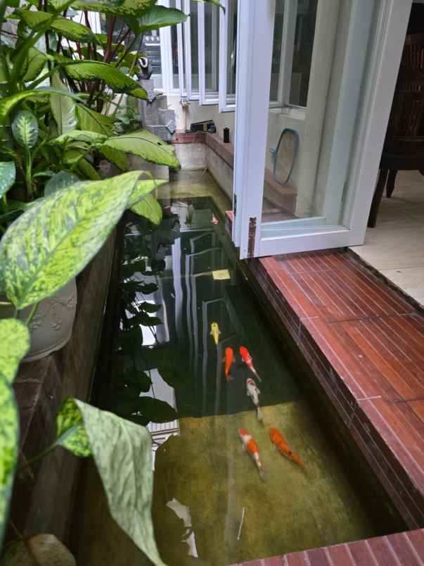 dijual rumah mewah siap huni di legenda wisata cibubur