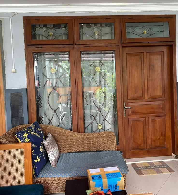 dijual rumah mewah solo kota jateng