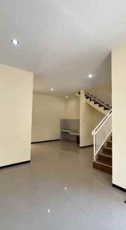 dijual rumah mulyosari