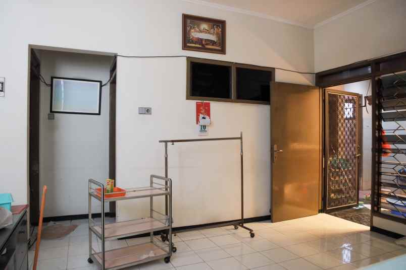dijual rumah nirwana executive