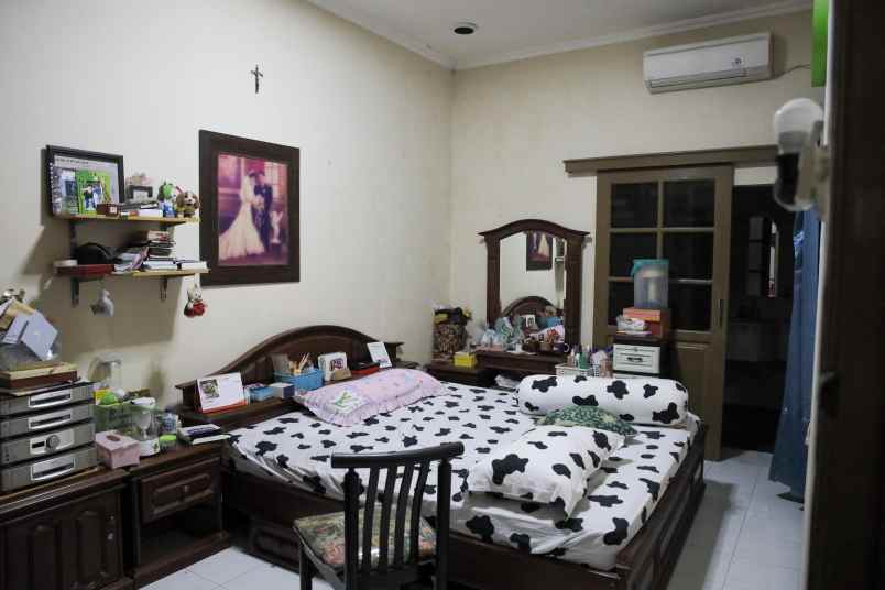 dijual rumah nirwana executive