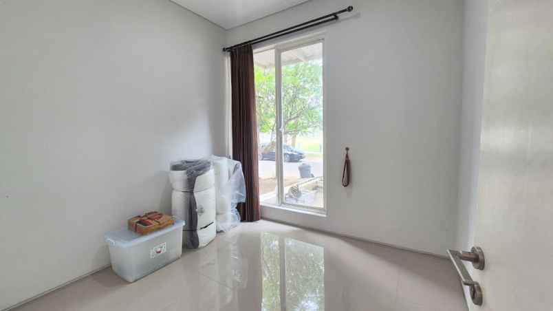 dijual rumah northwest park