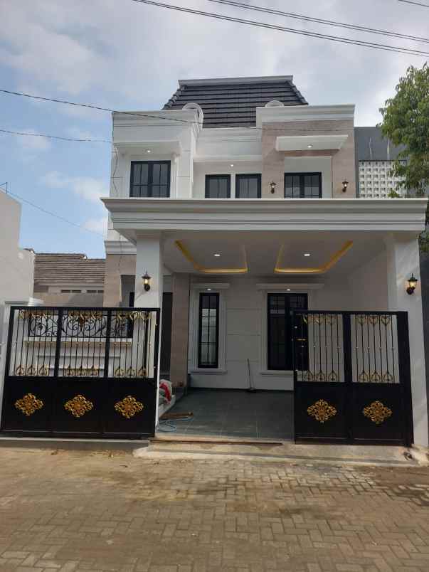 dijual rumah pakis