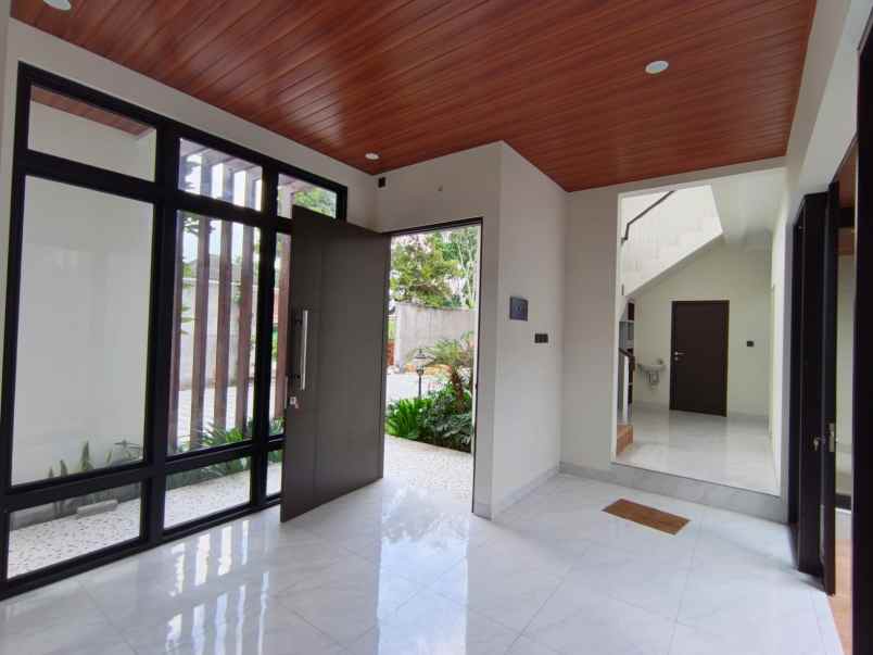 dijual rumah pandowoharjo kec sleman