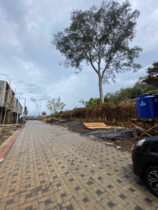dijual rumah parama panderman hills