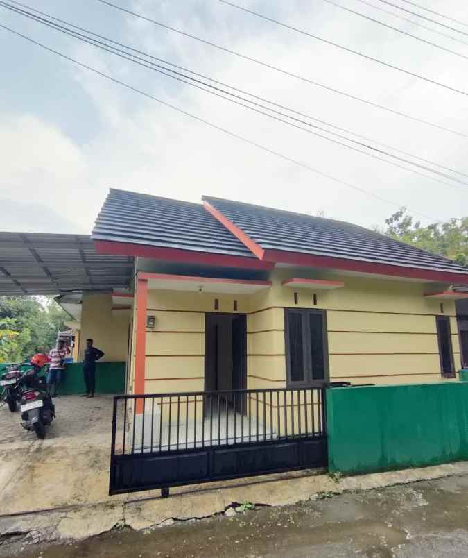 dijual rumah pasar barongan