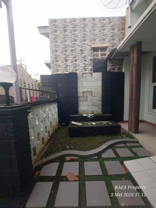 dijual rumah perum bpd 3