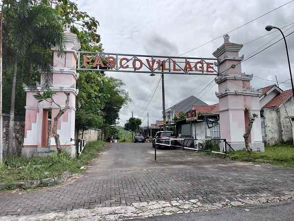 dijual rumah perum fasco village