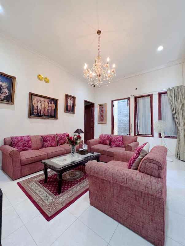 dijual rumah perumahan bukit cireundeu