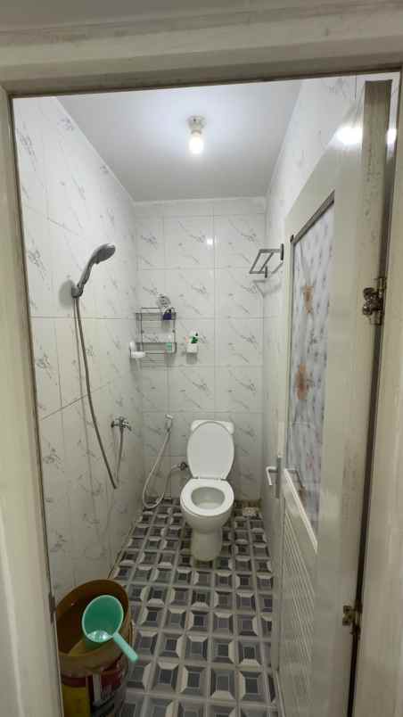 dijual rumah perumahan green mansion