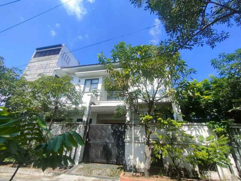 dijual rumah perumahan kota baru