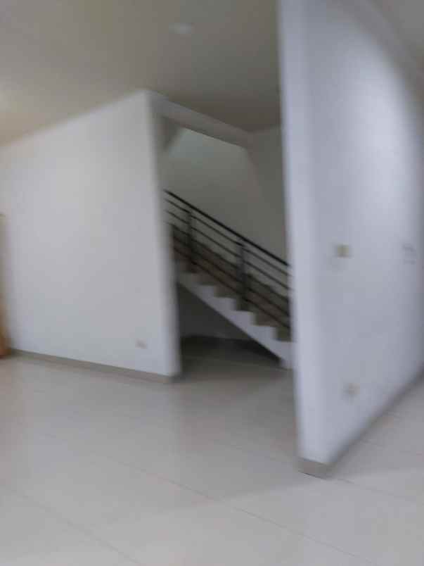 dijual rumah pesona khayangan depok