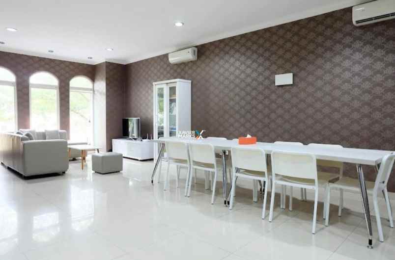 dijual rumah pik