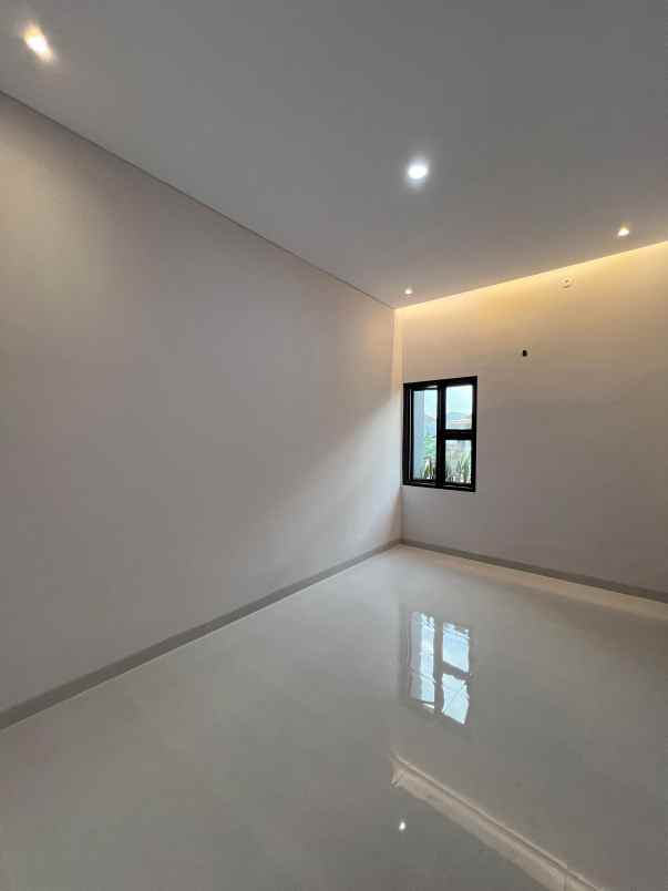 dijual rumah poltangan pejaten timur