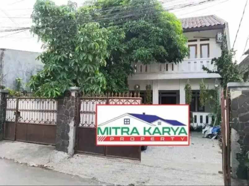 dijual rumah pondok bambu