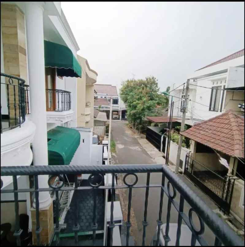 dijual rumah pondok bambu duren sawit