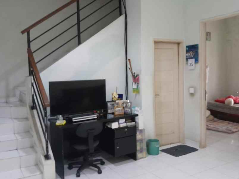 dijual rumah pondok hijau golf gading