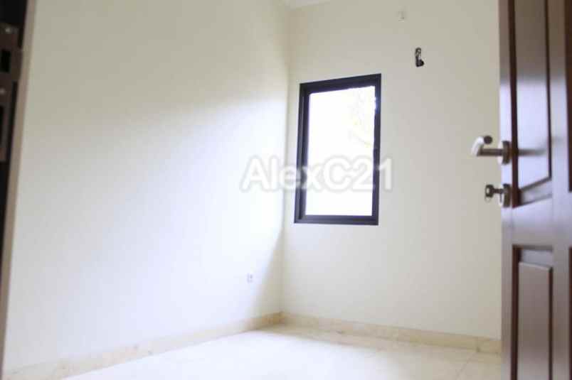 dijual rumah pondok indah