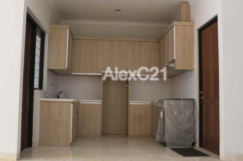 dijual rumah pondok indah