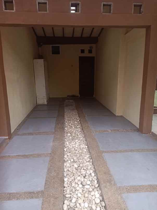 dijual rumah pondok kacang