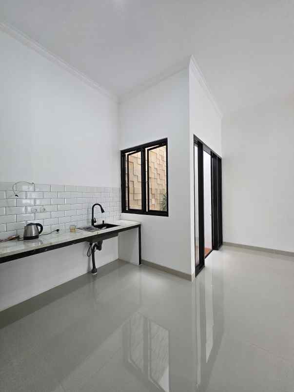 dijual rumah pondok kelapa jaktim