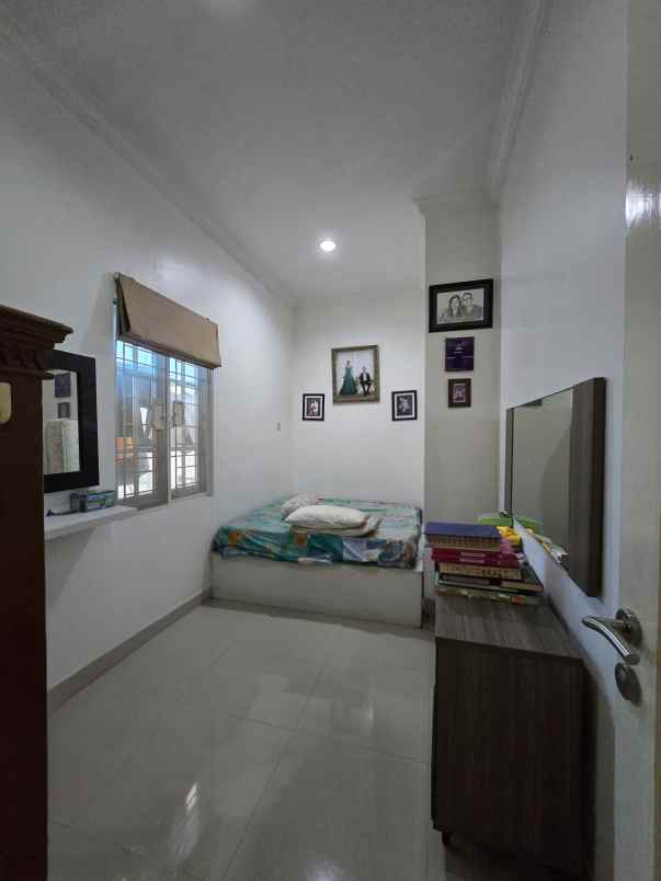 dijual rumah pondok kelapa jaktim