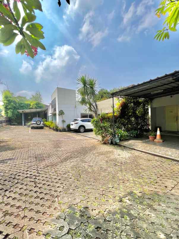 dijual rumah puri mutiara