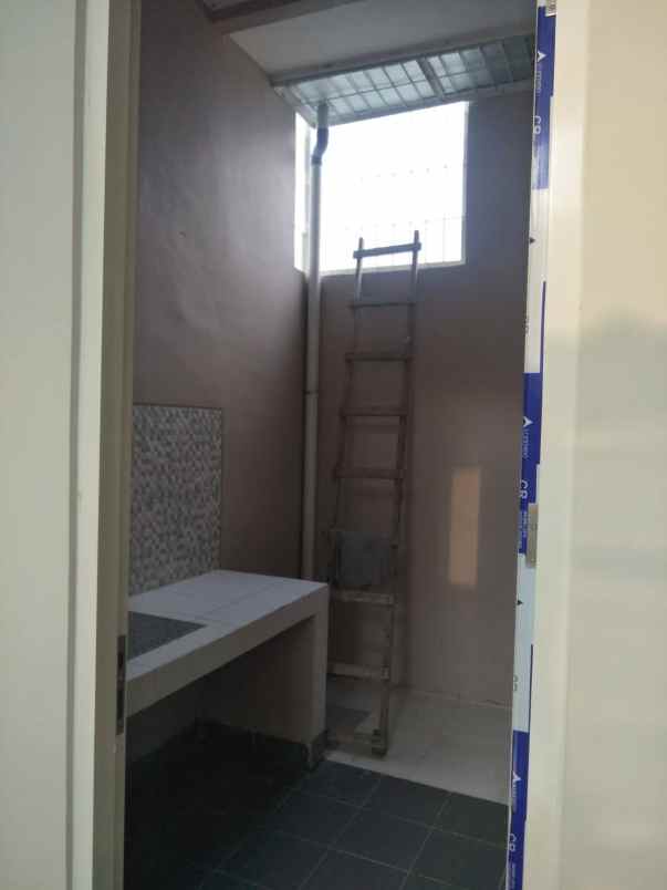 dijual rumah puri safira