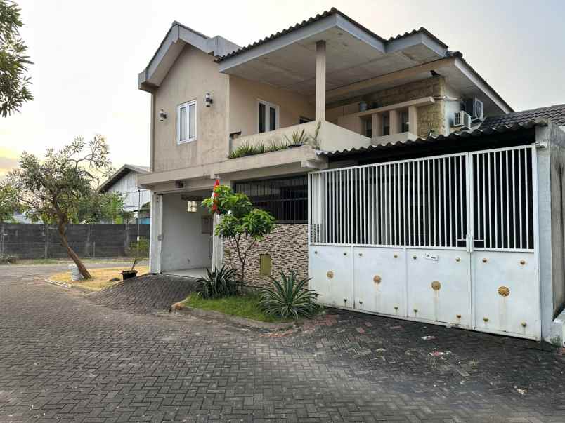 dijual rumah puri surya jaya