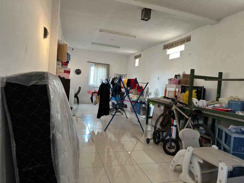 dijual rumah puri surya jaya