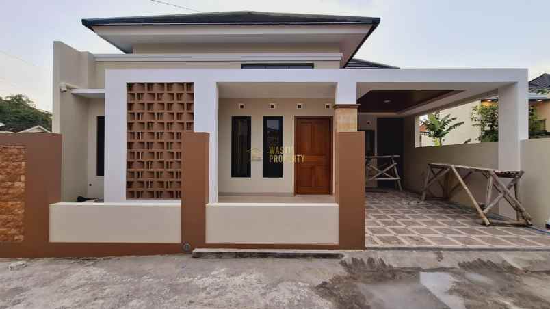 dijual rumah purwomartani kec kalasan