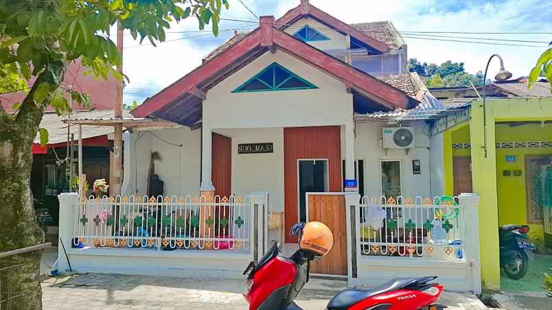 dijual rumah ra jih