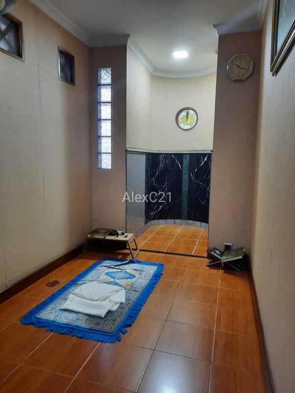 dijual rumah ragunan