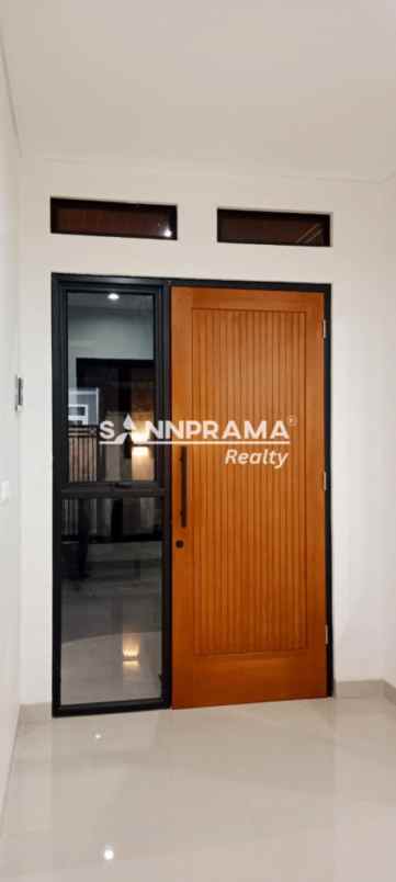 dijual rumah rangkapan jaya