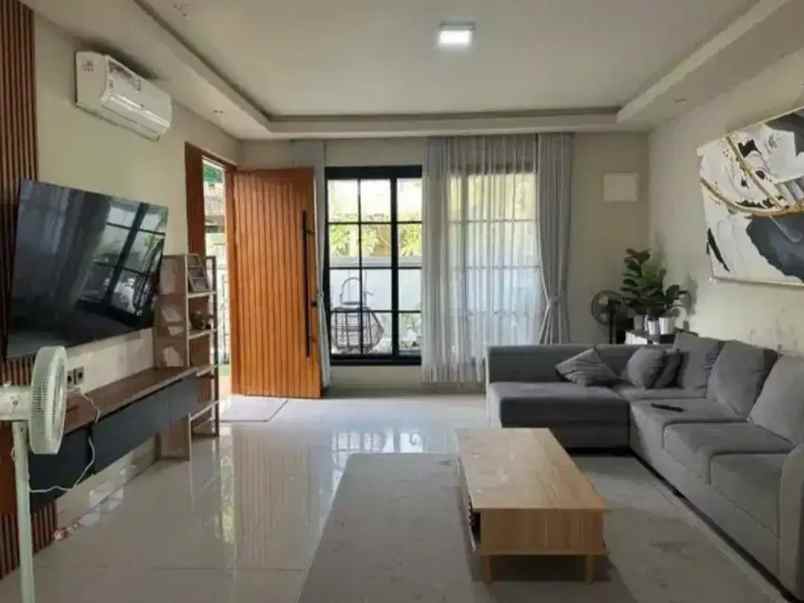 dijual rumah rawalumbu