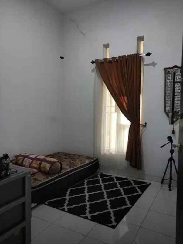 dijual rumah royal paka residence