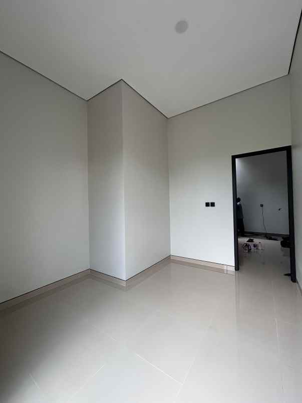 dijual rumah rungkut mapan