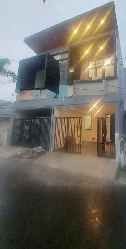 dijual rumah rungkut mapan