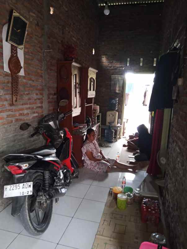 dijual rumah seken di tlogomulyo semarang timur