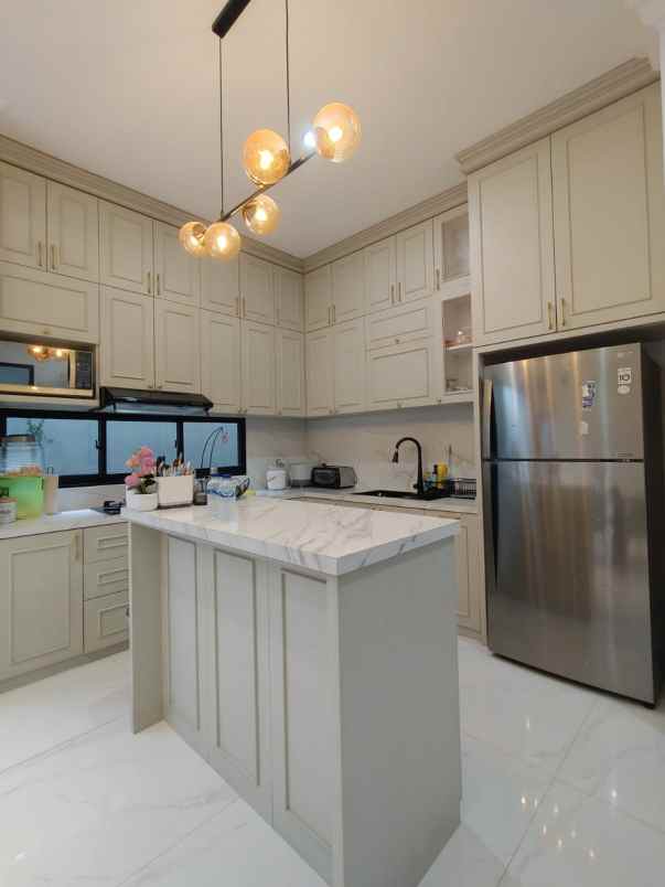 dijual rumah setu cipayung jaktim