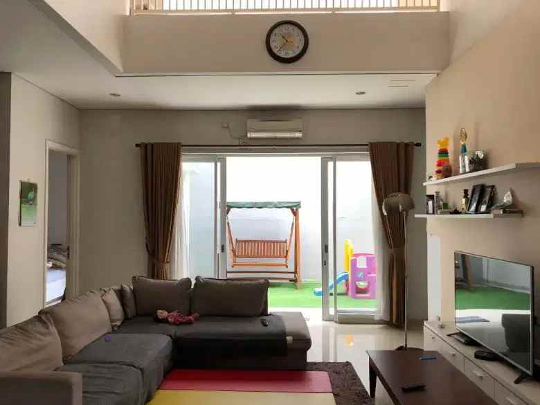 dijual rumah siap huni furnished di bsd anggrek loka