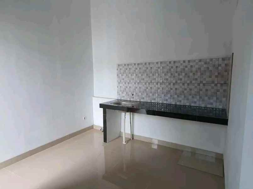 dijual rumah ske city park