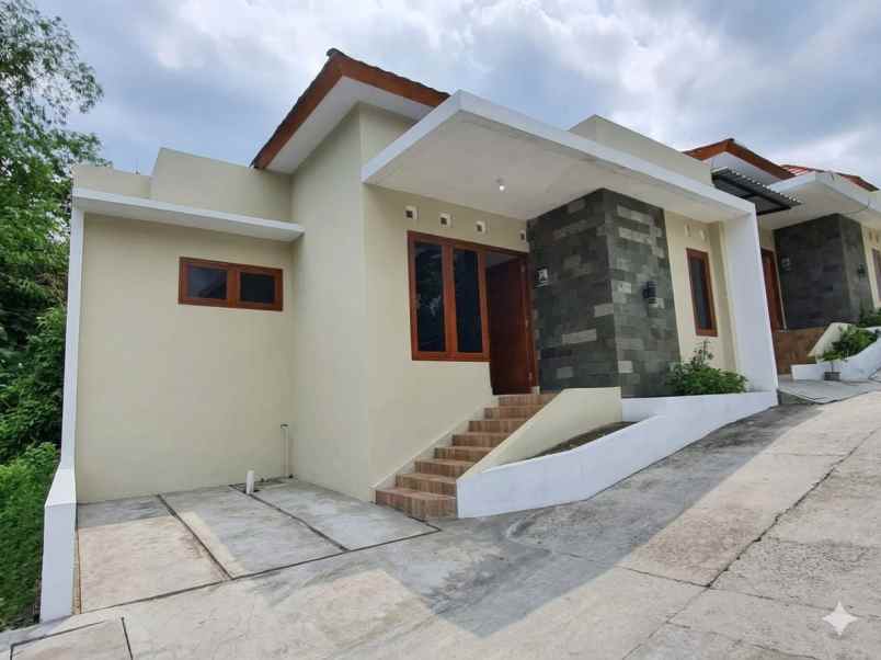 dijual rumah ske city park