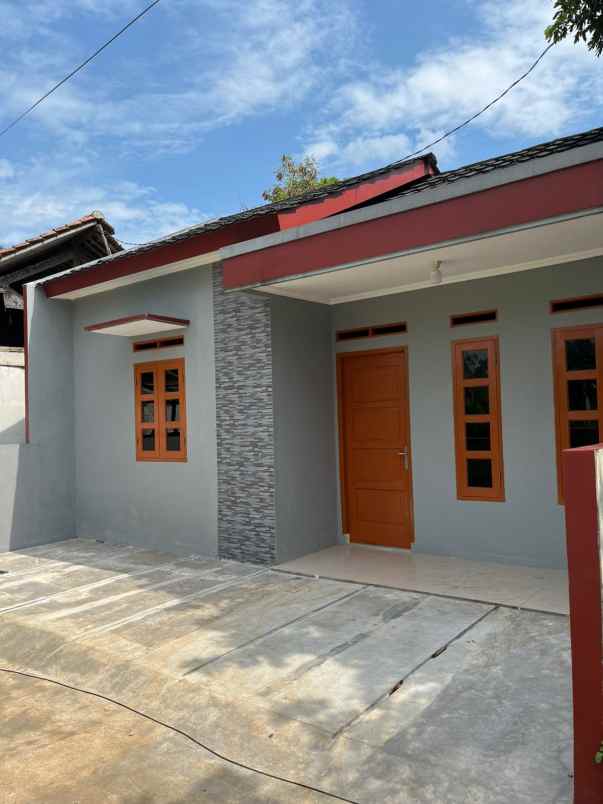 dijual rumah strategis di pengasinan sawangan depok